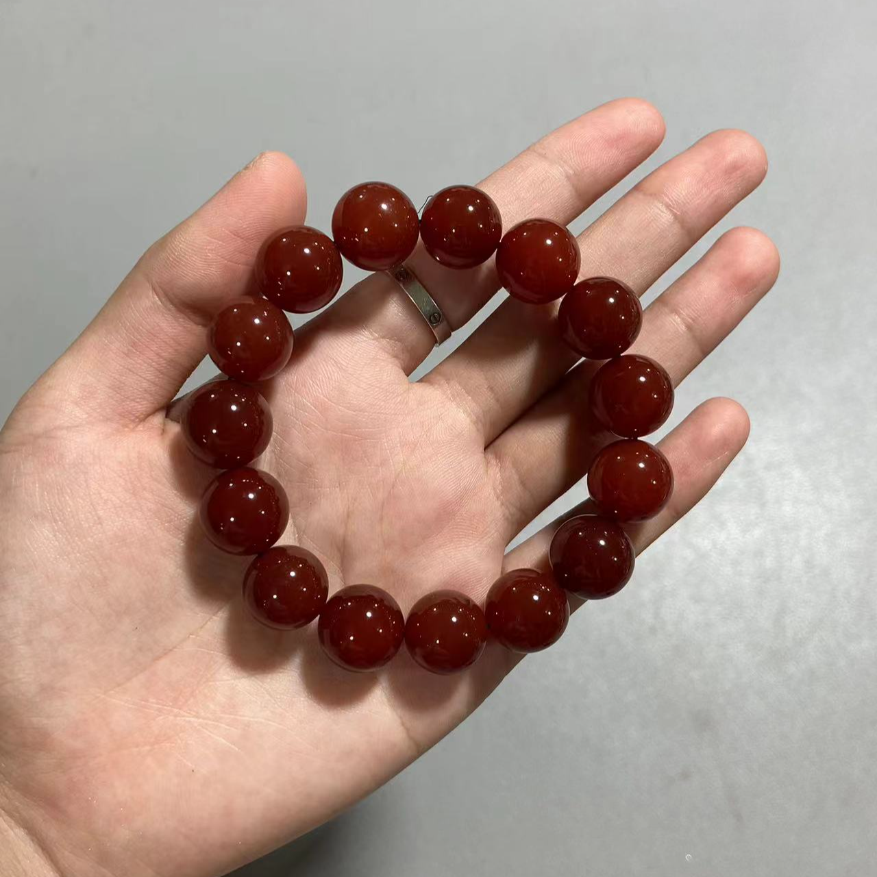 C240南红玛瑙卡1.4圆珠单圈手串