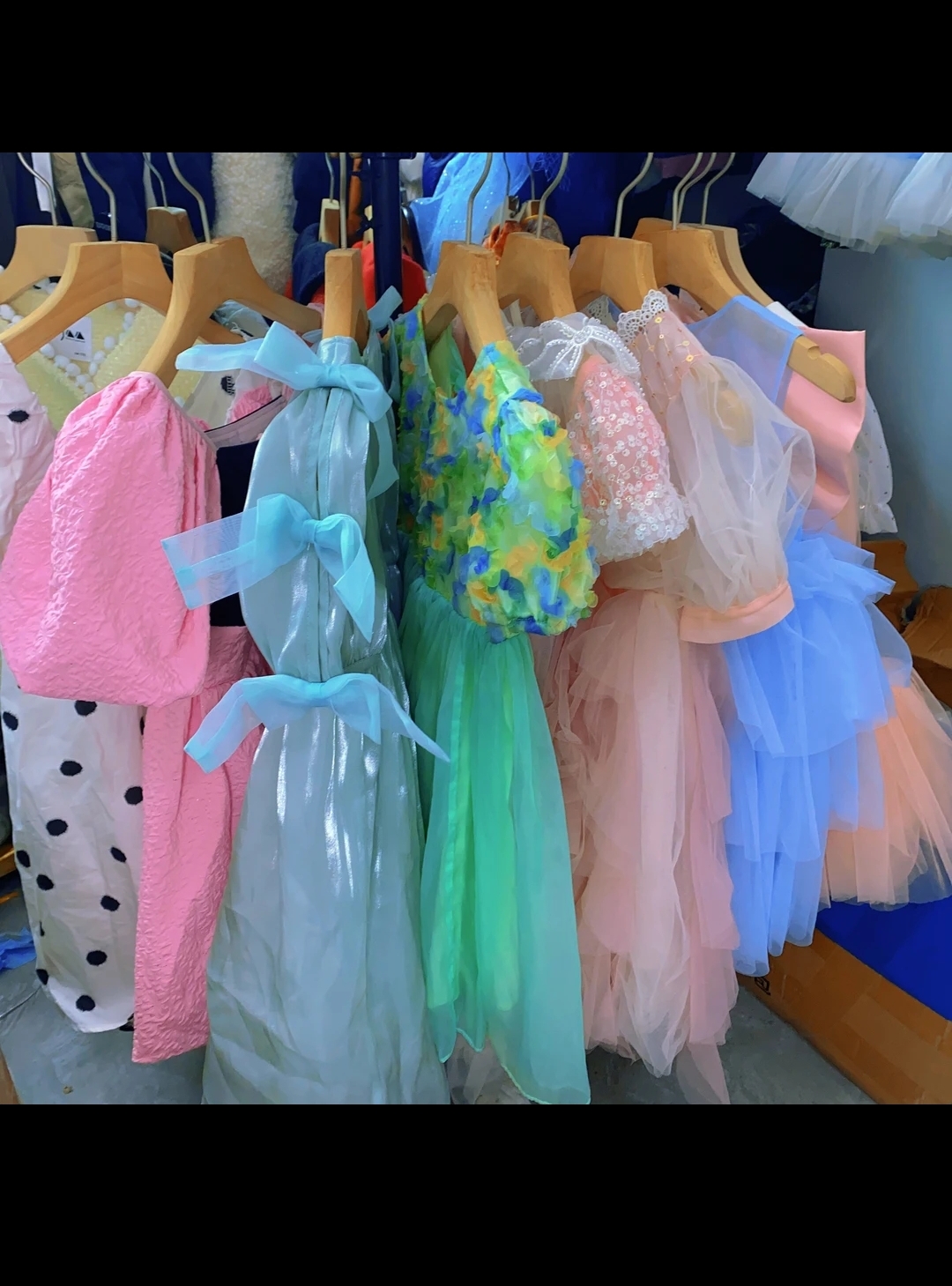 根据编码拍这里，2023新款童装