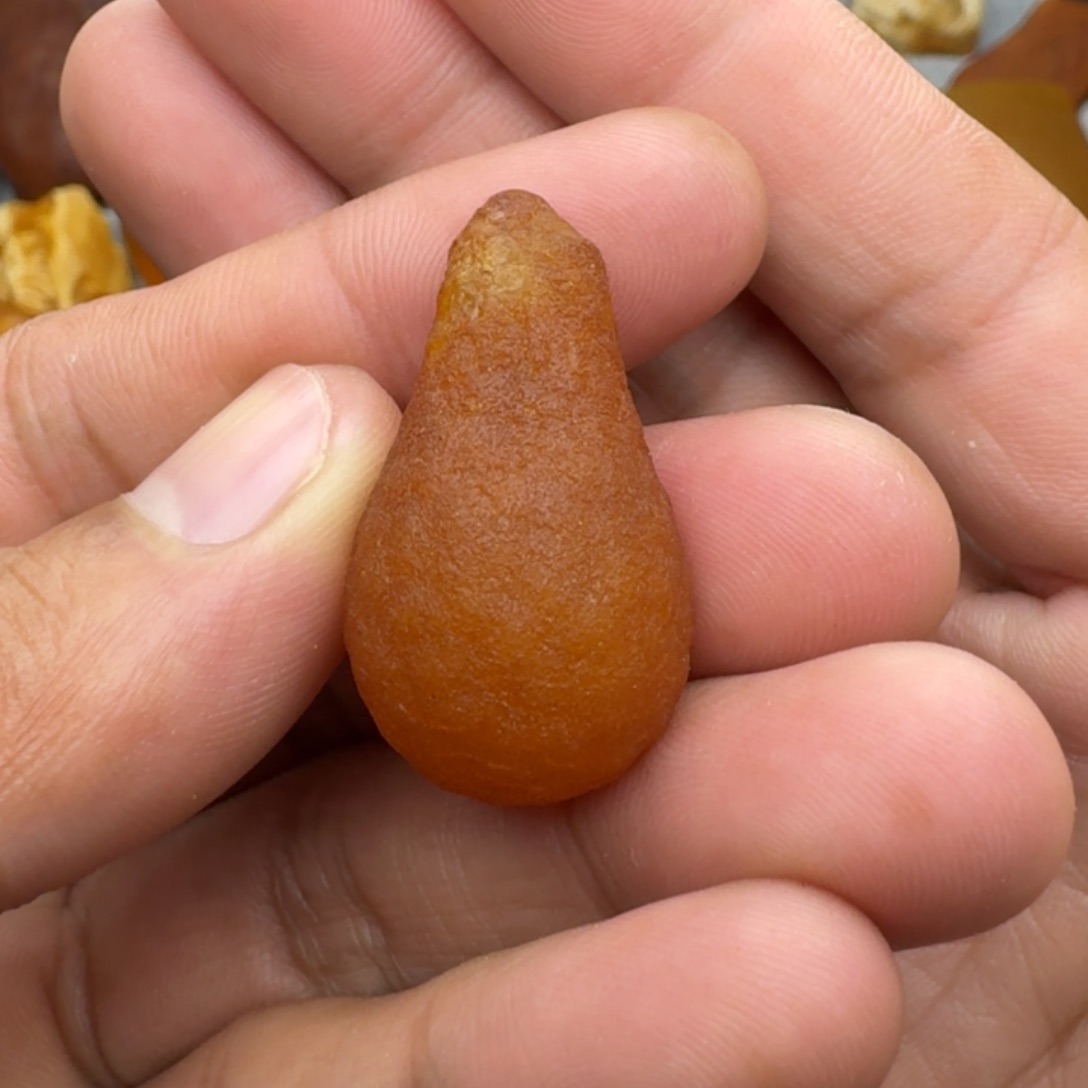 琥珀裸石未镶嵌天然蜜蜡海飘吊坠