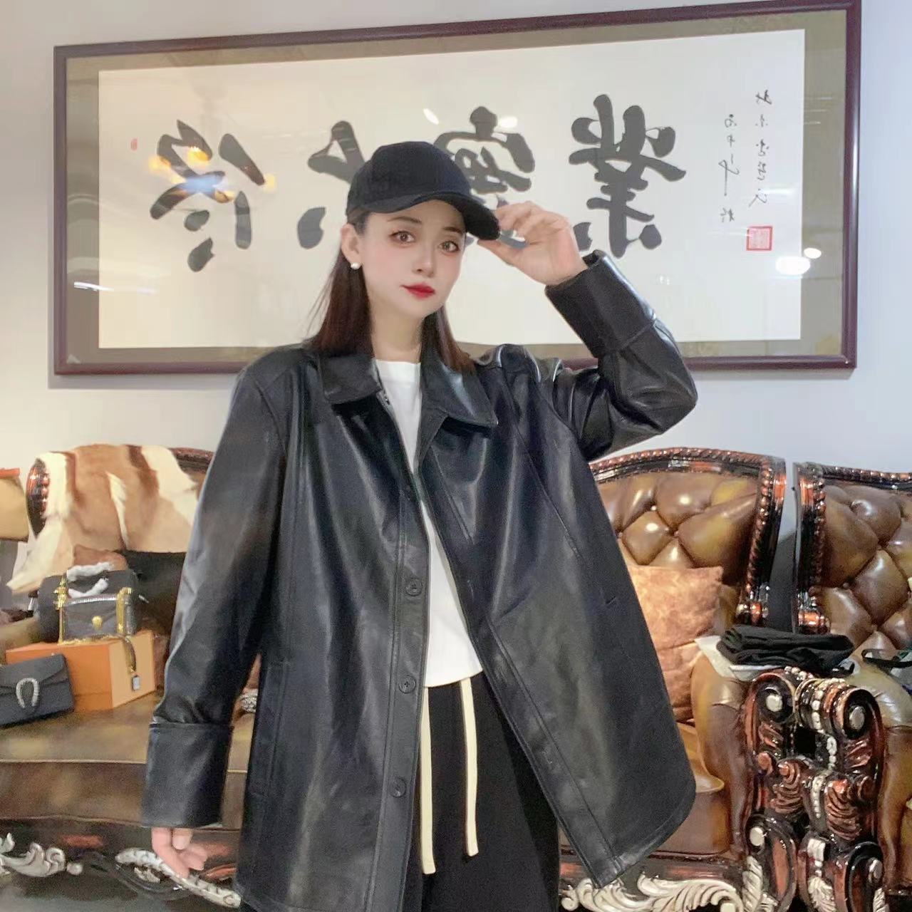 卡威乔士2025明星同款女装绵羊皮外套SZY 65081