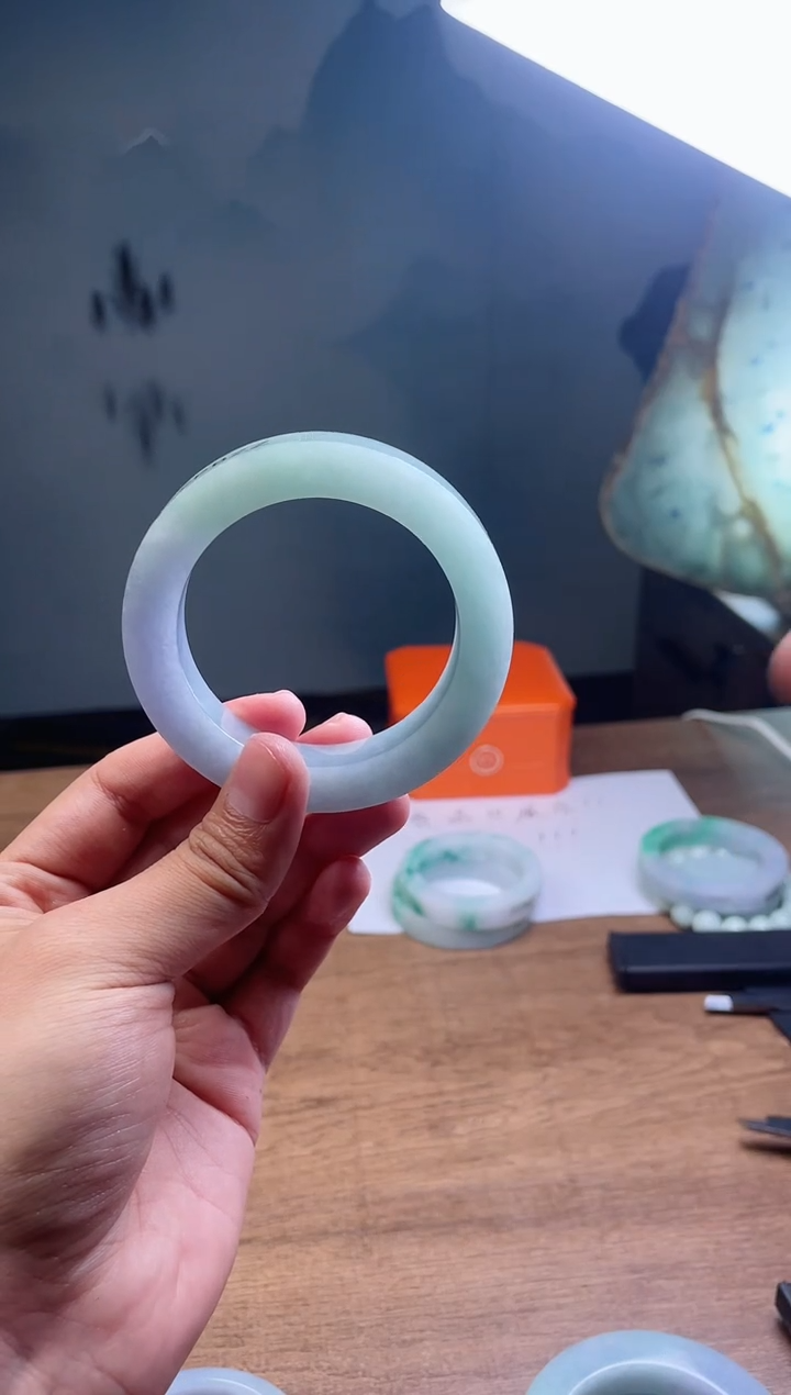 【闪购商品】定制翡翠手镯未镶嵌定制