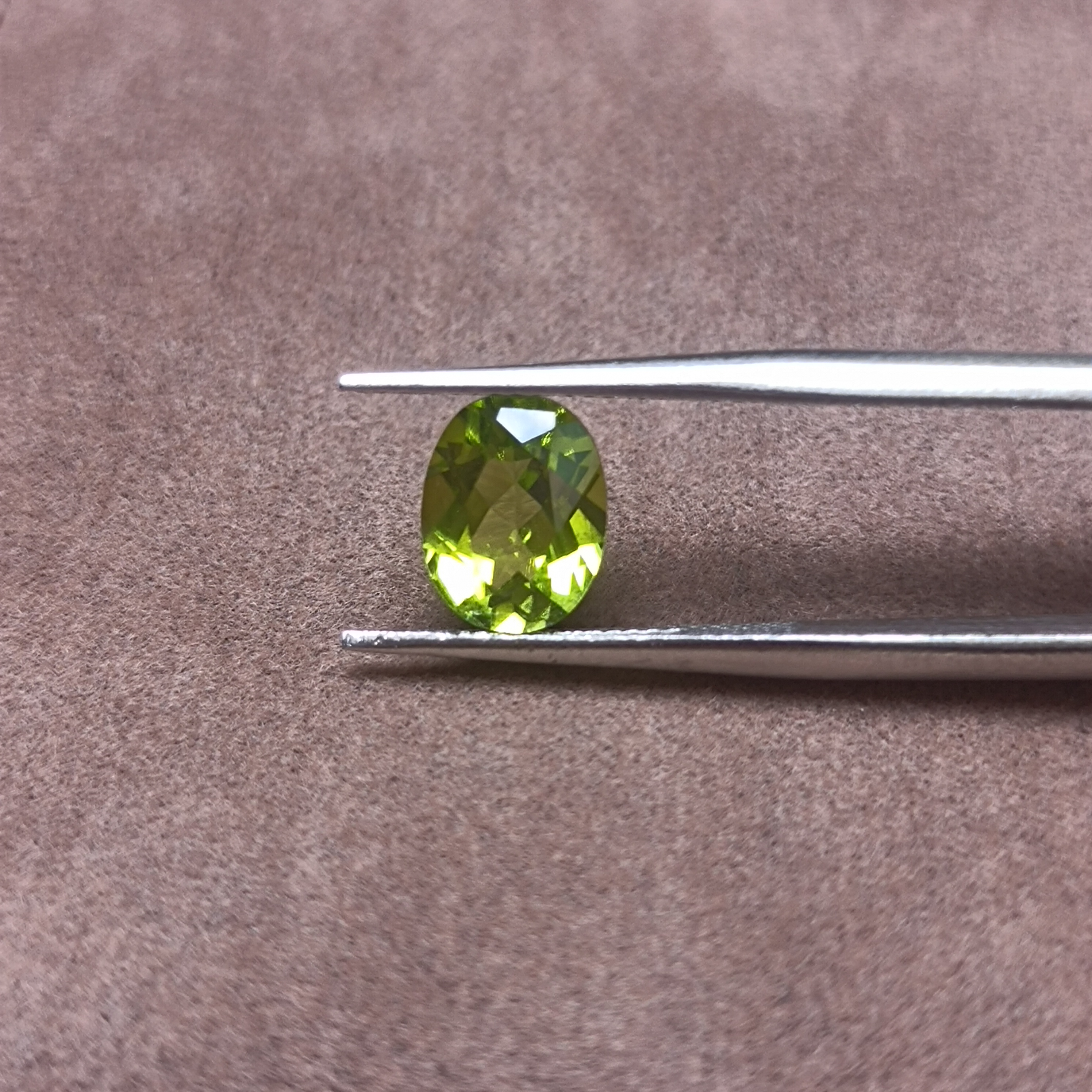 0721（00060204）/椭圆橄榄石-2.5ct