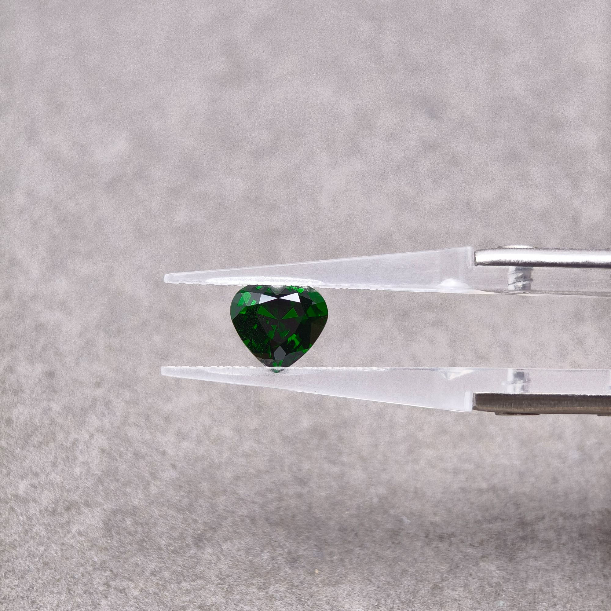 TVS vv沙弗莱石-1.73ct（00963400） 1130