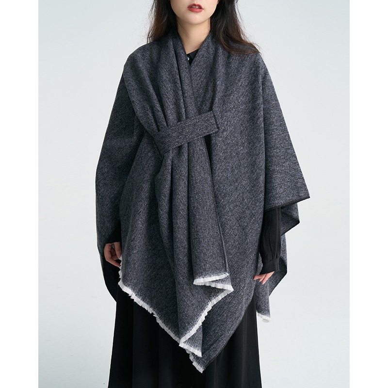 简约纯色秋冬款冬季上衣美拉德穿搭质感设计感小众斗篷式披肩外套