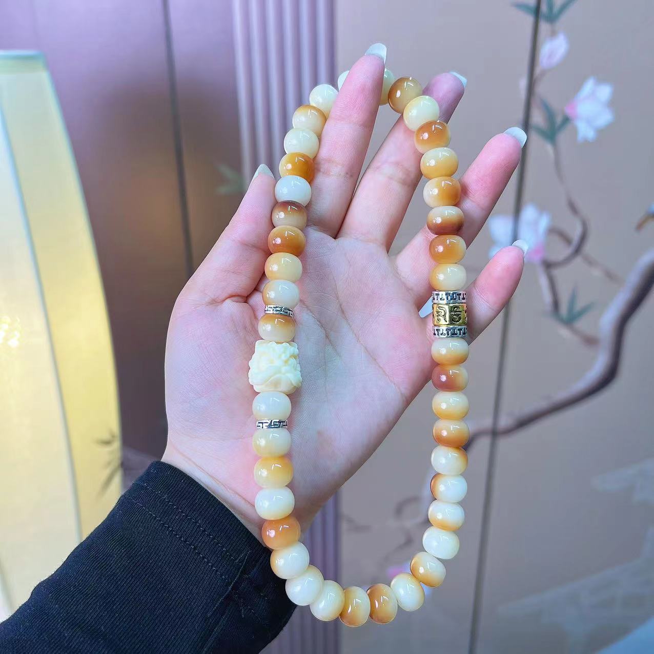 ys-213 风化醒狮菩提手串 1.3苹果珠配醒狮 无礼盒