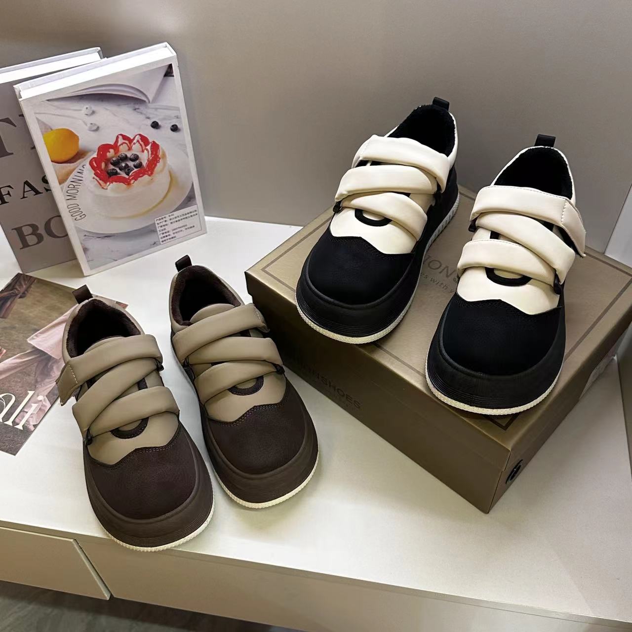 冬季回力休闲加绒魔术贴面包鞋女保暖2023年秋冬季新款时尚百搭