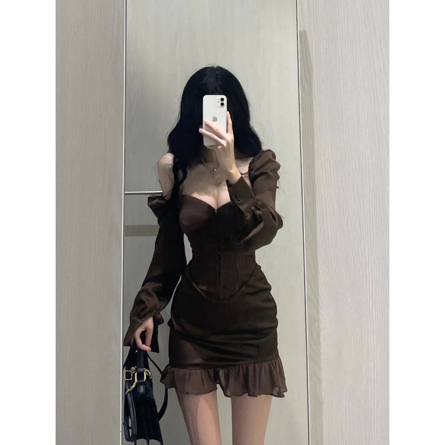 领长袖连衣裙女夏季荷叶边设计感修身包臀鱼尾裙子纯欲棕色露肩