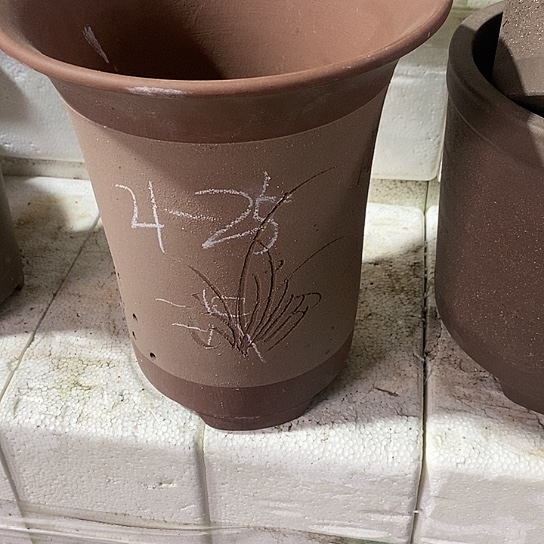 紫砂宜兴紫砂花盆源头工厂