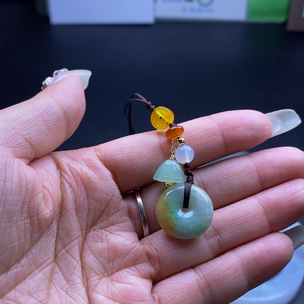【闪购商品】翡翠手链未镶嵌?****?有纹