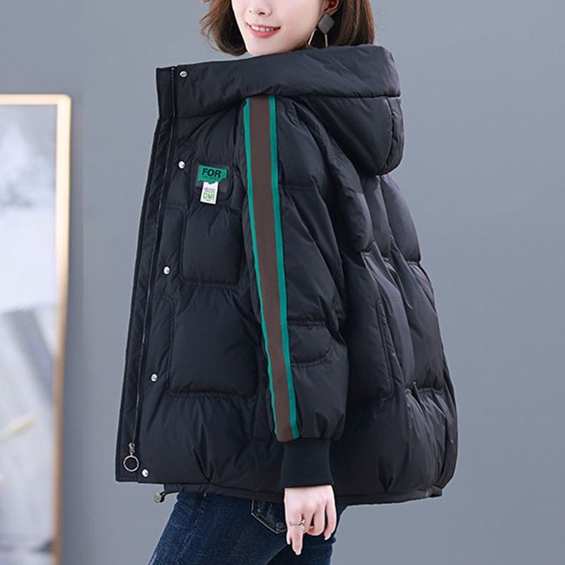 短款羽绒羽绒服女冬季小个子欧货爆款2023新款妈妈时尚高端黑色外