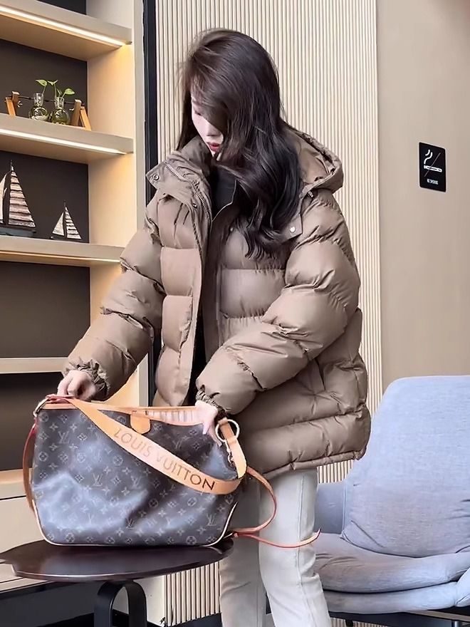 2023秋冬季新款韩版宽松连帽短款加厚羽绒羽绒服女小个子面包服外