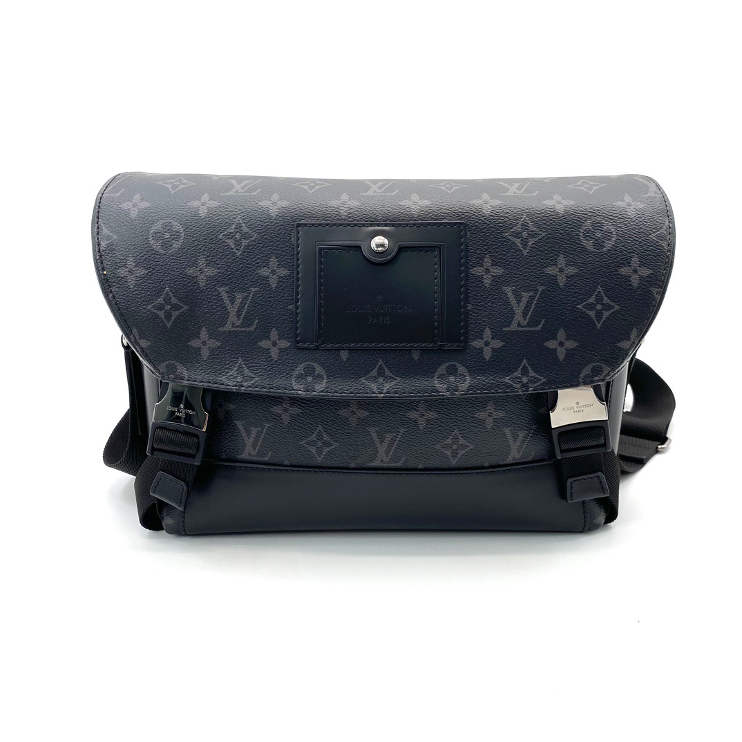 95新 LouisVuitton/路易威登 voyager黑老花邮差包 尺寸33/22