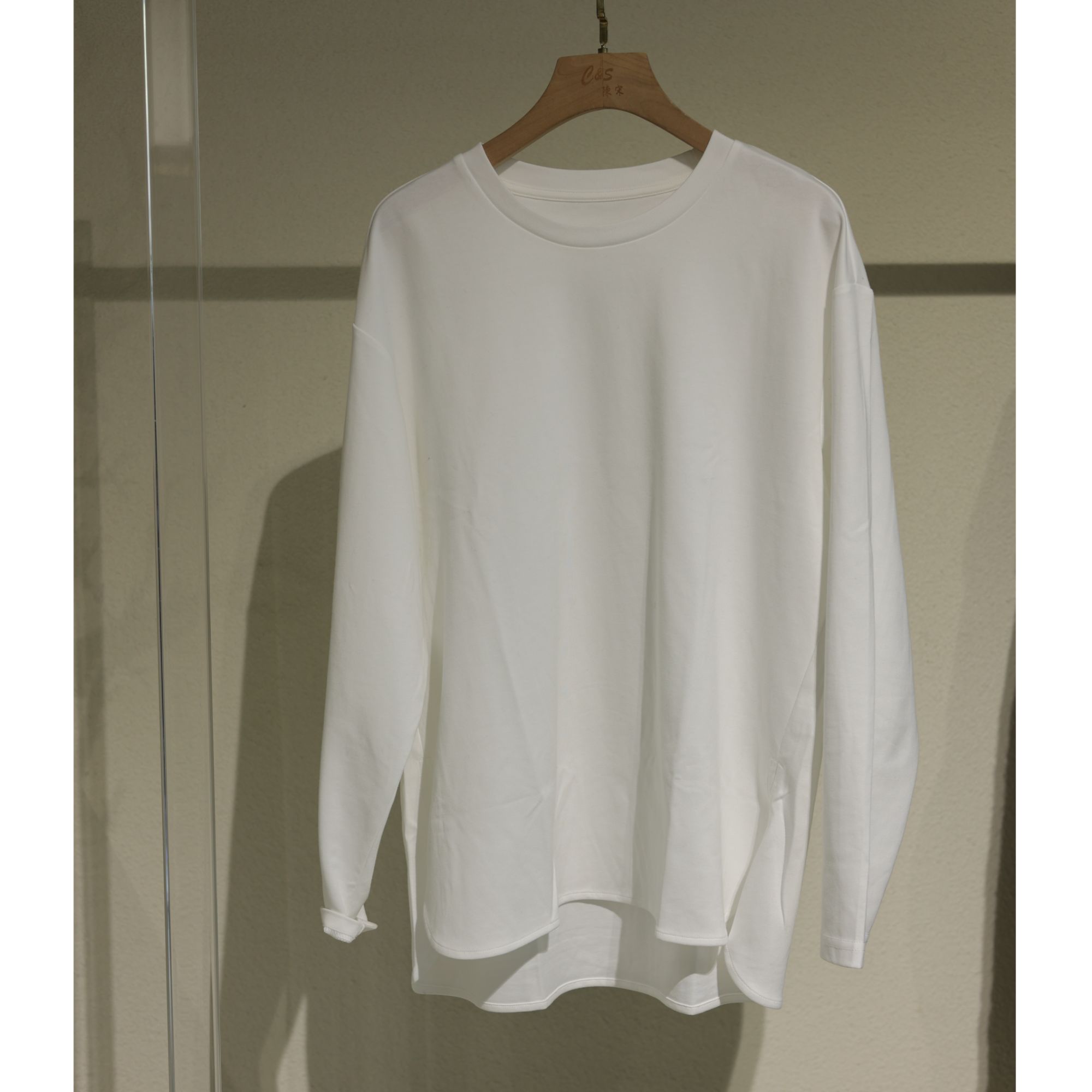 速干简约基础款圆领下开叉长袖T恤