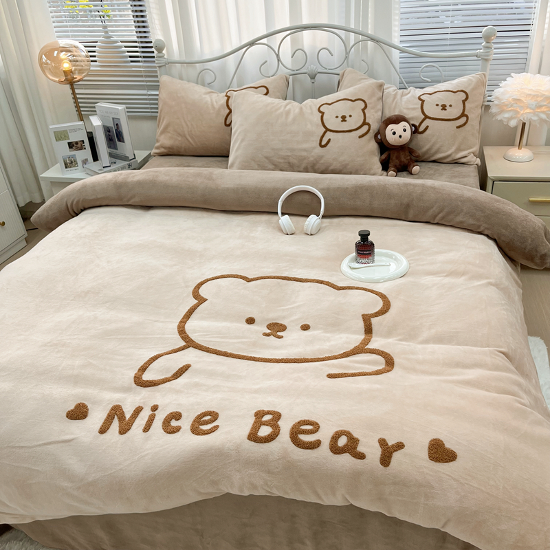 呆萌熊 秋冬加厚保暖牛奶绒四件套卡通可爱刺绣加绒床笠床上用品