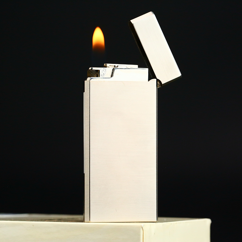 充气打火机银色拉丝纹2000型男士好物推荐个性送礼佳品收藏时尚