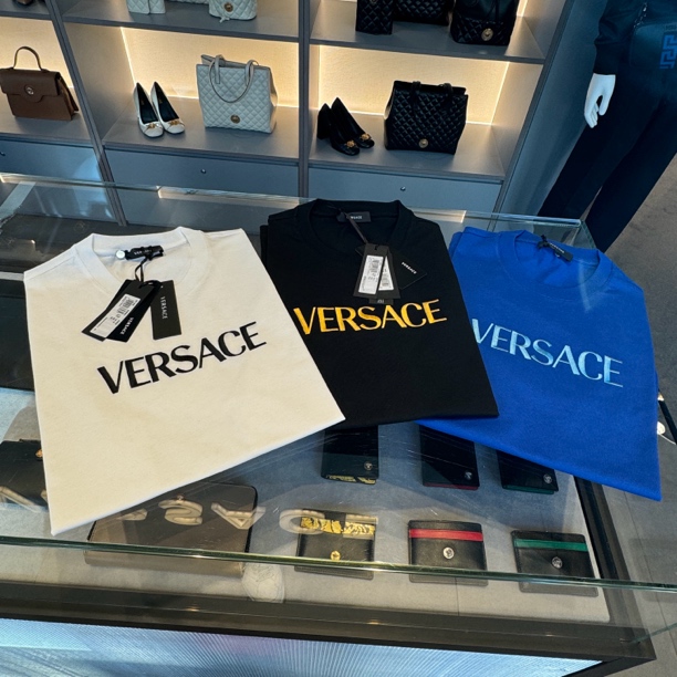 全新未使用 Versace/范思哲 国内现货/字母刺绣男士经典短袖