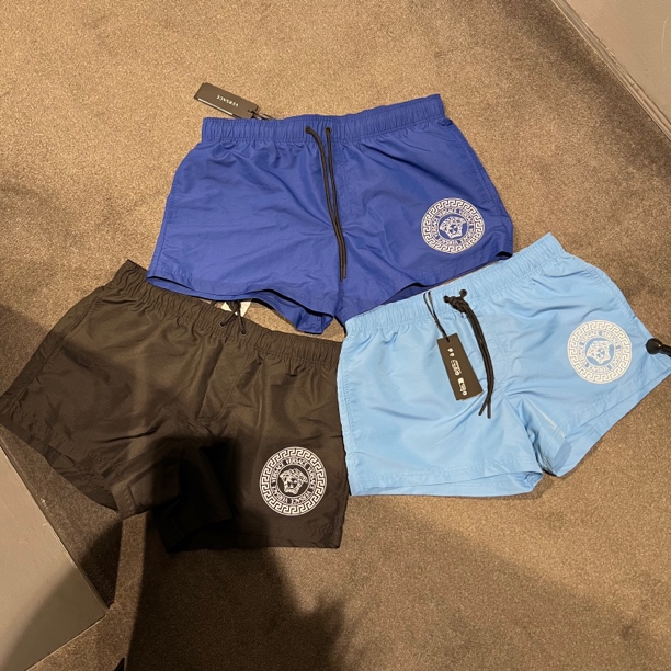 全新未使用 VERSACE/范思哲 国内现货/男士三分短裤