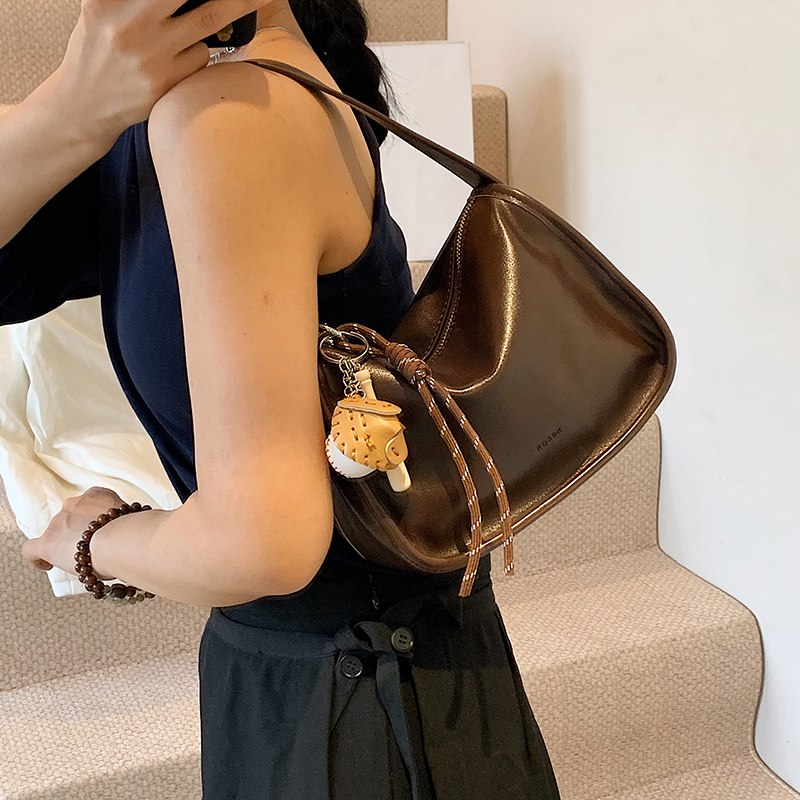 W631-W640 时尚气质女士休闲潮流轻奢经典质感女包单肩斜跨手提包