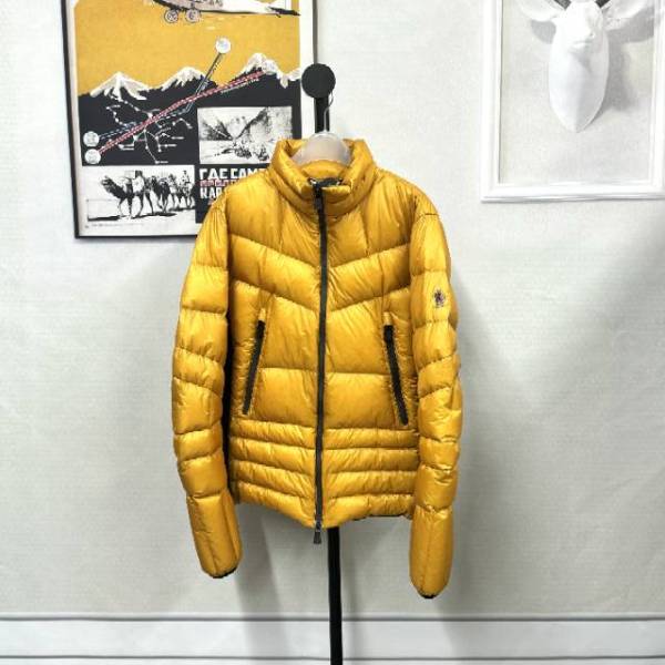 盟可睐/聚酰胺纤维/羽绒服/95新/市场价99999/z0922