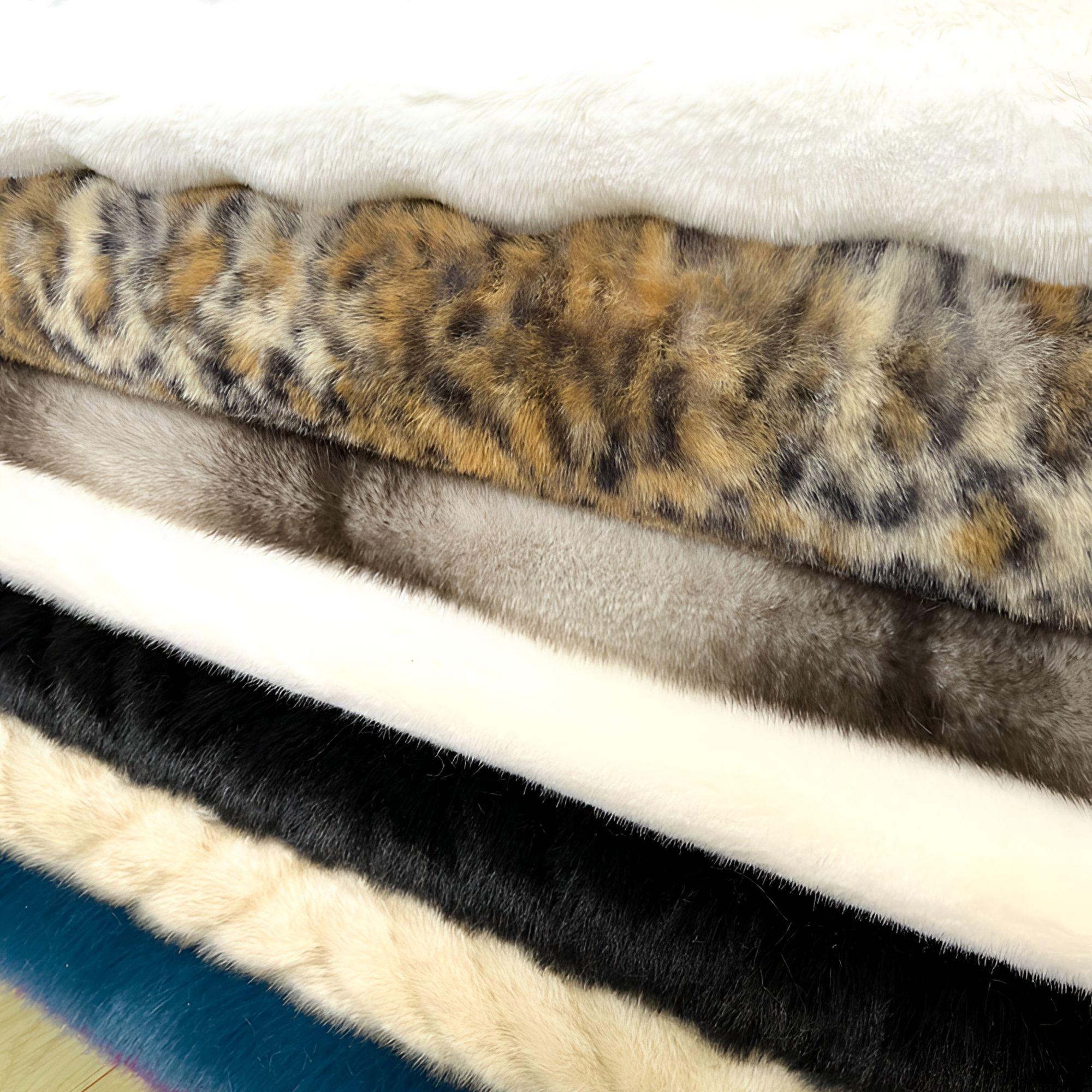 春秋季冬季加厚保暖仿羊仿狐狸毛布料面料