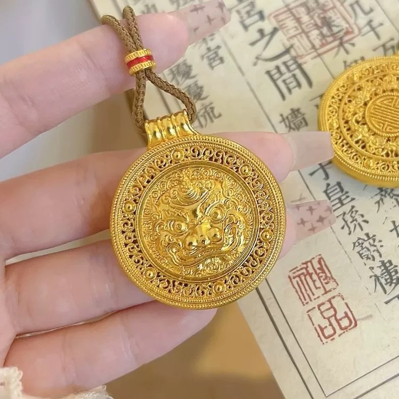 铜合金布艺项链 814韦雪同款镀k金独角貔貅八宝罗盘精致毛衣链