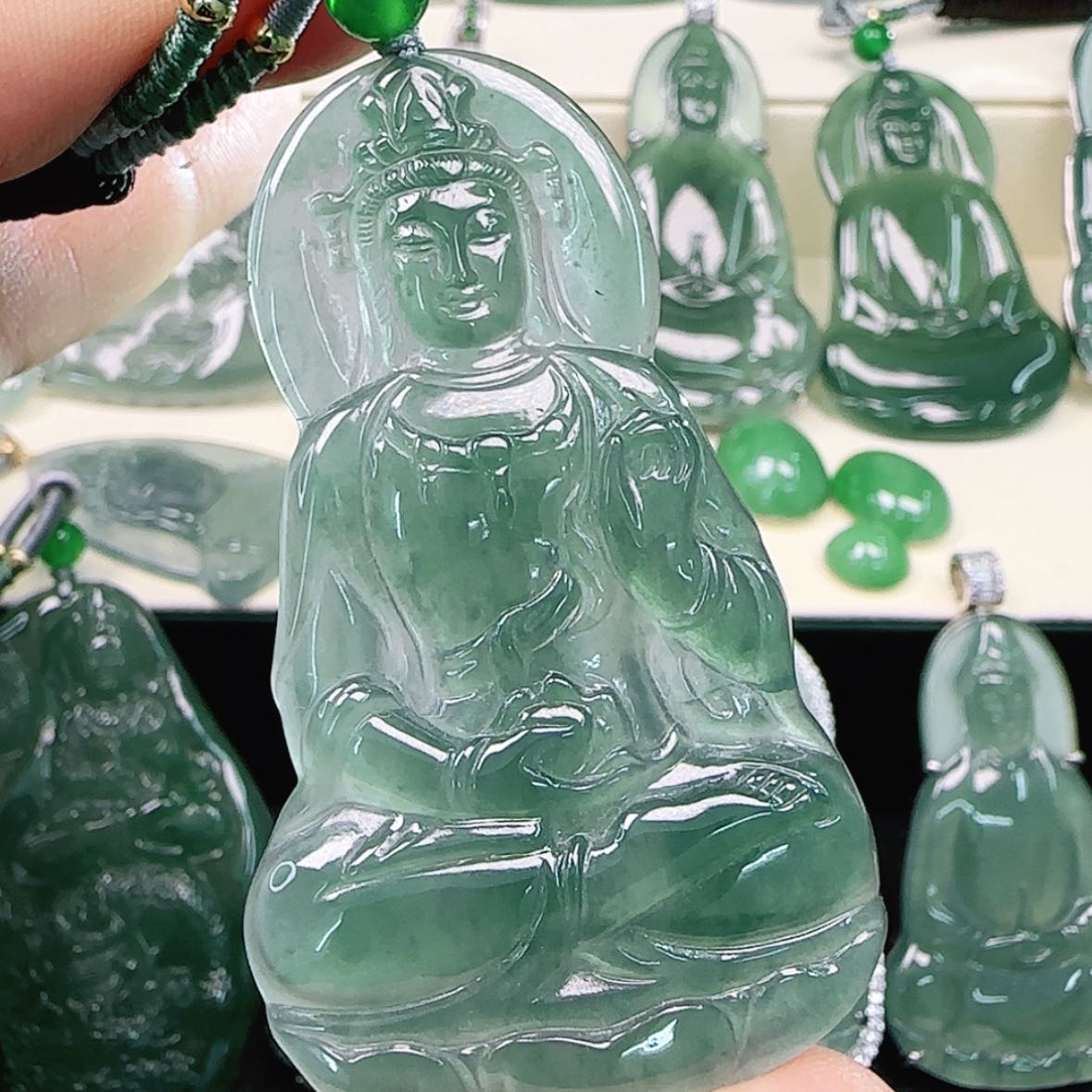 【闪购商品】翡翠颈饰未镶嵌