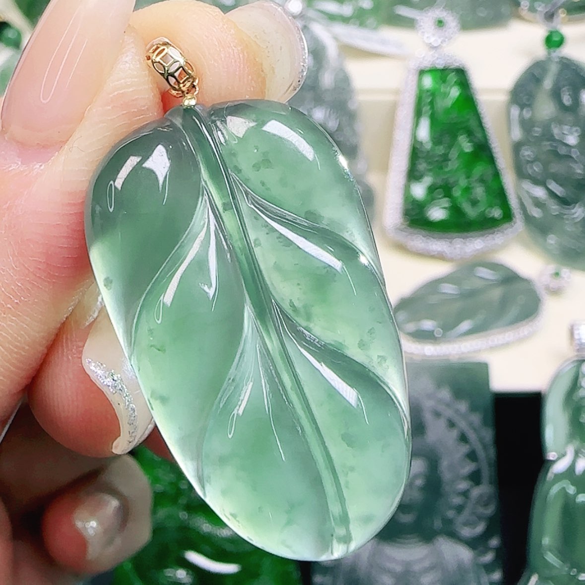 【闪购商品】翡翠颈饰18K金镶嵌