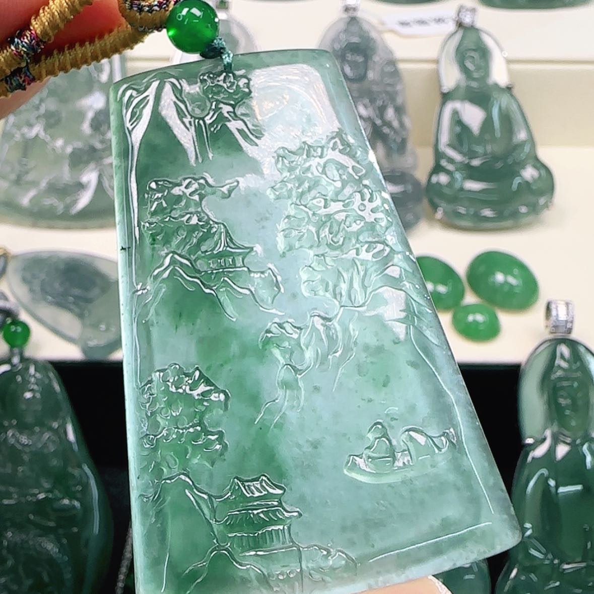 【闪购商品】翡翠颈饰未镶嵌