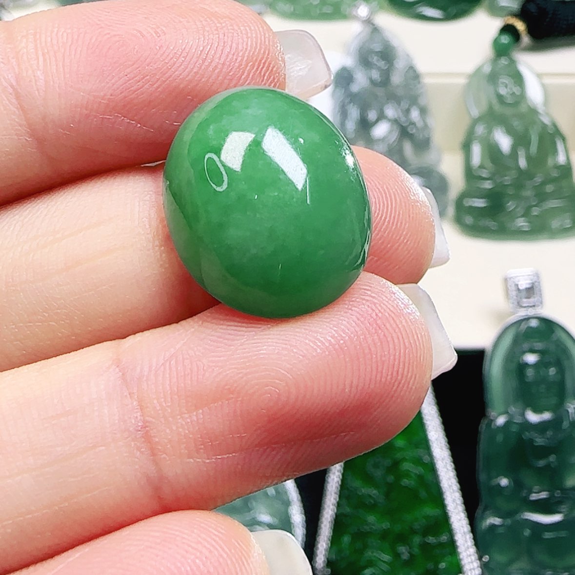 【闪购商品】翡翠颈饰未镶嵌