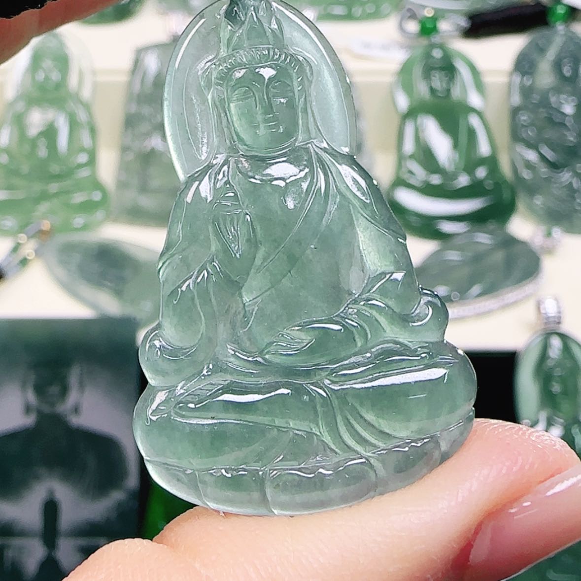 【闪购商品】翡翠颈饰未镶嵌