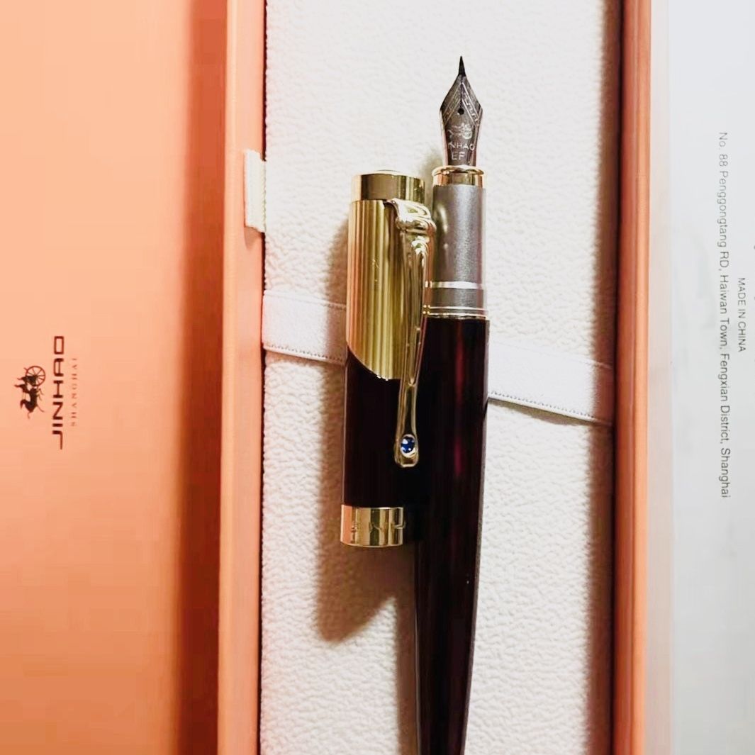 金鼎系列，纯手工打磨美工钢笔，书写流畅，笔锋漂亮在家！