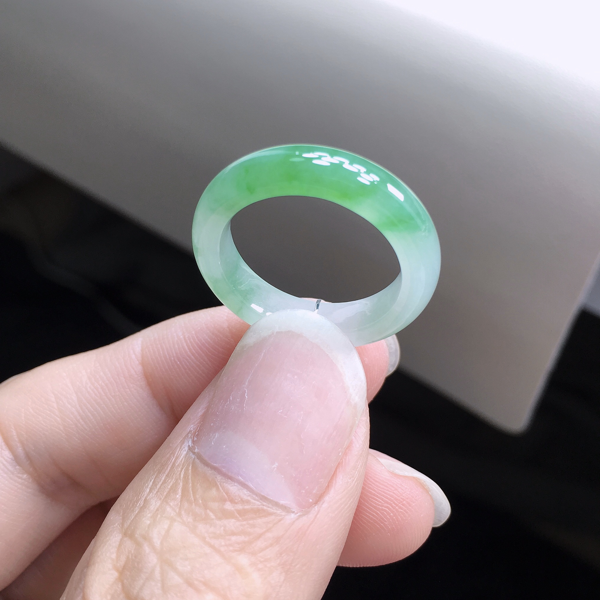 14-15号圈 天然A货缅甸翡翠 冰润果阳绿戒指 尺寸17×5×3.7mmD