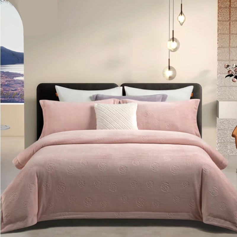 简单生活特惠暖绒雕花床单套件