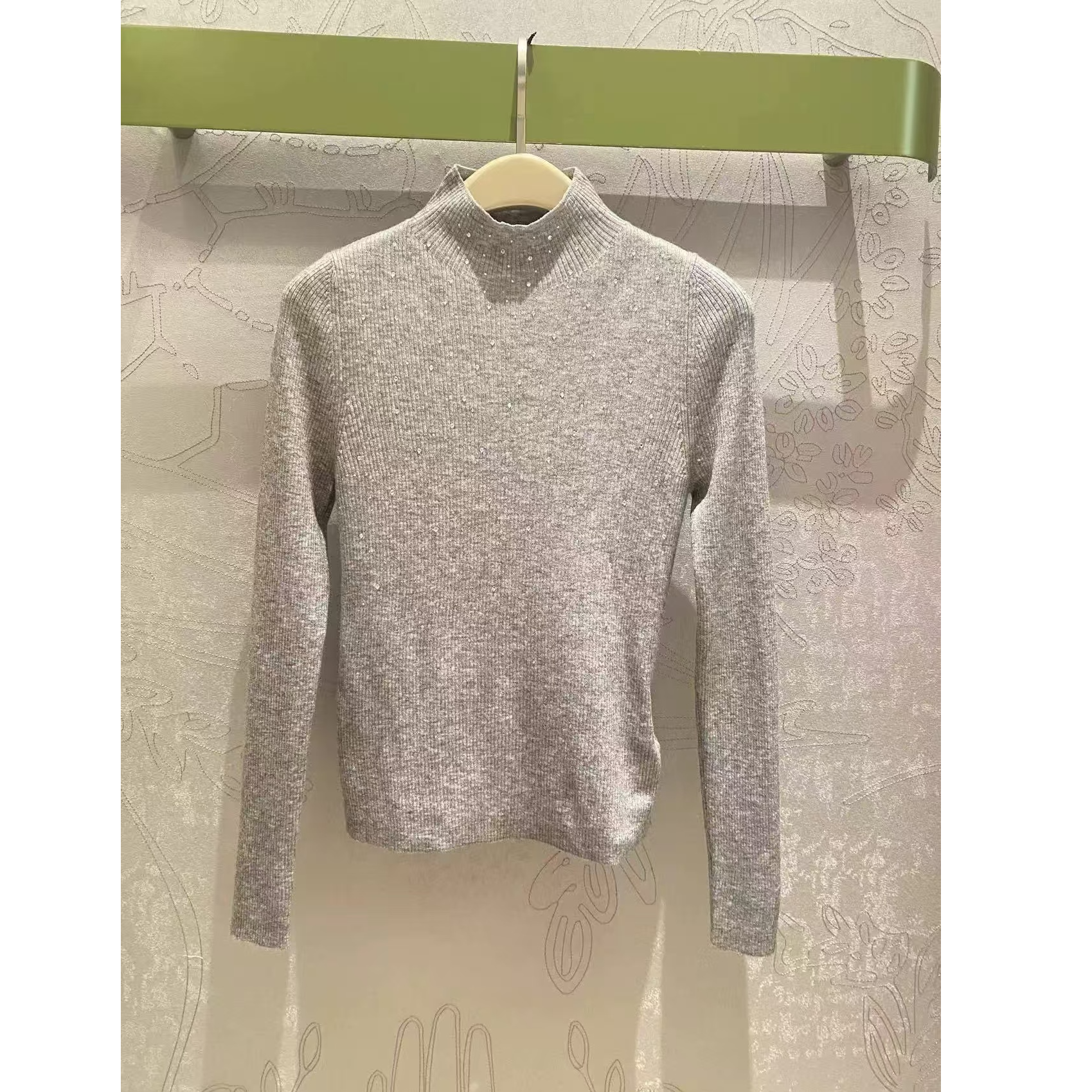 兮兮定制半高领灰色修身显瘦烫钻针织打底衫女