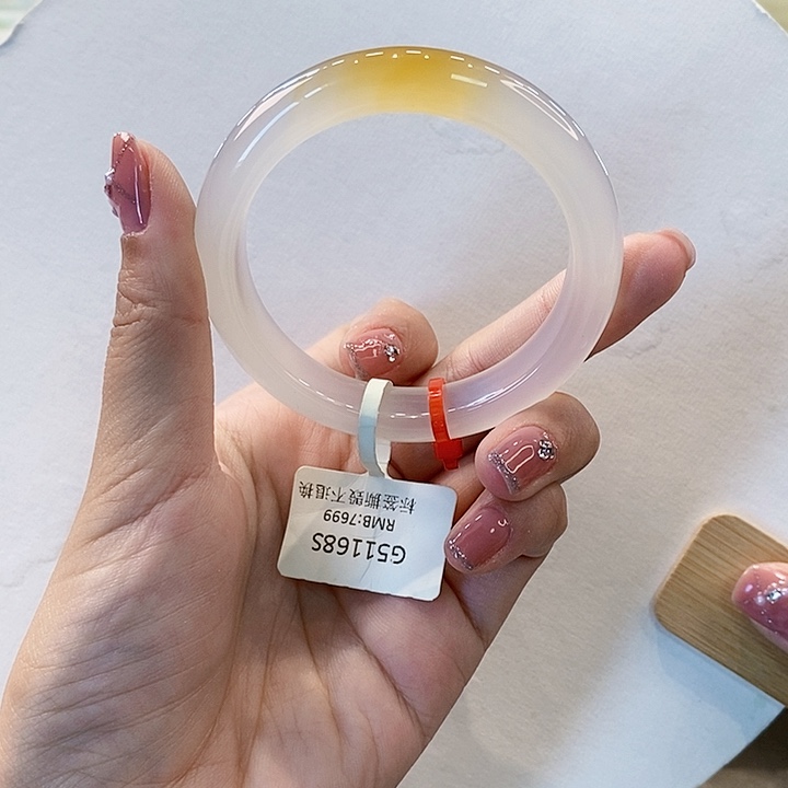 玛瑙/玉髓手镯未镶嵌