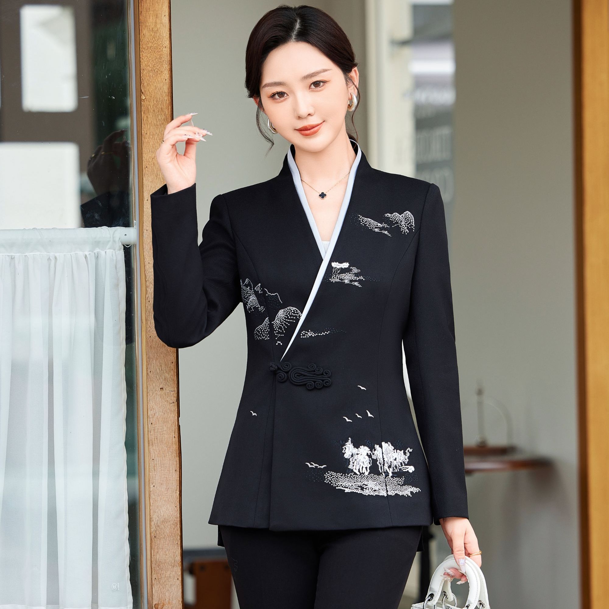 【维依高定】修身秋冬季气质中式常规职业黑山水画女版刺绣西服套装