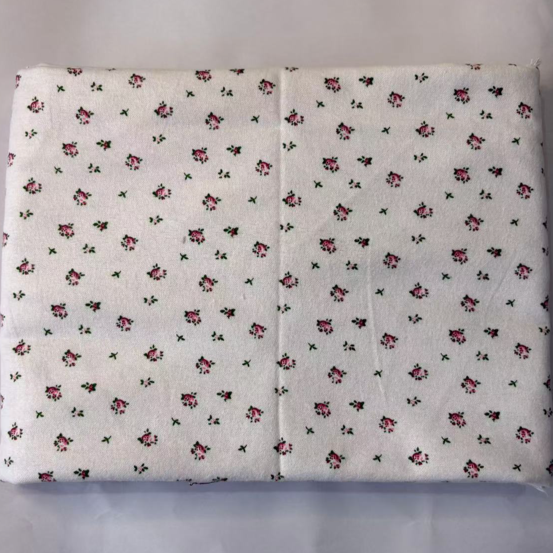 双面磨毛白底小花面料，经典花型 宝宝被  DIY  