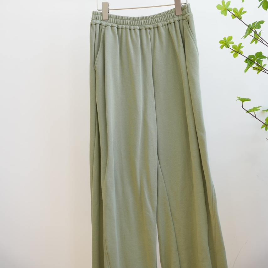 8695-绿色简约纯色休闲卫裤直筒裤