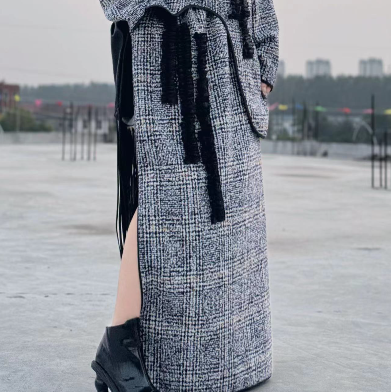 2024秋冬新款侧开叉高腰半身裙女高级气质感时尚百搭宽松显瘦长裙