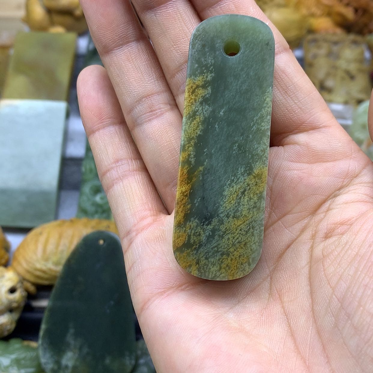 【闪购商品】岫岩河磨玉（透闪石质玉）吊坠未镶嵌小*