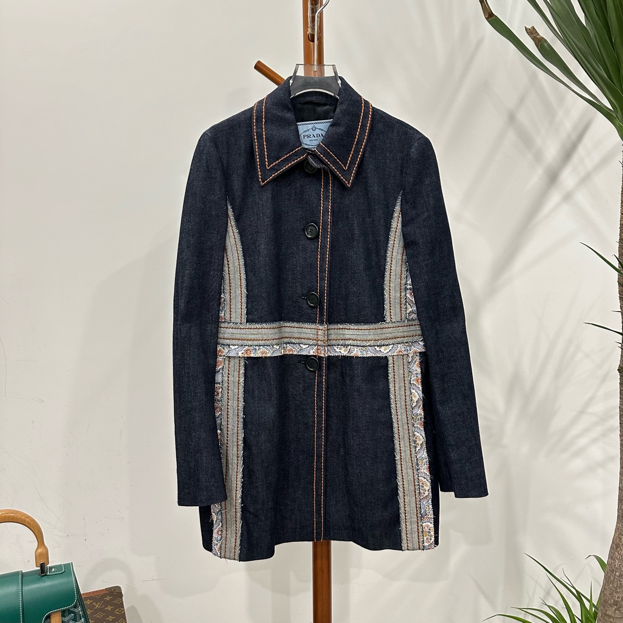 99新  安洁利严选/Prada外套/尺码40/成色直播间为准/GSS16630