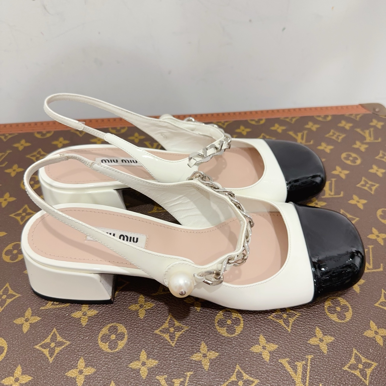 95新  安洁利严选/MiuMiu高跟鞋/尺码37.5成色直播间为准GSS19943