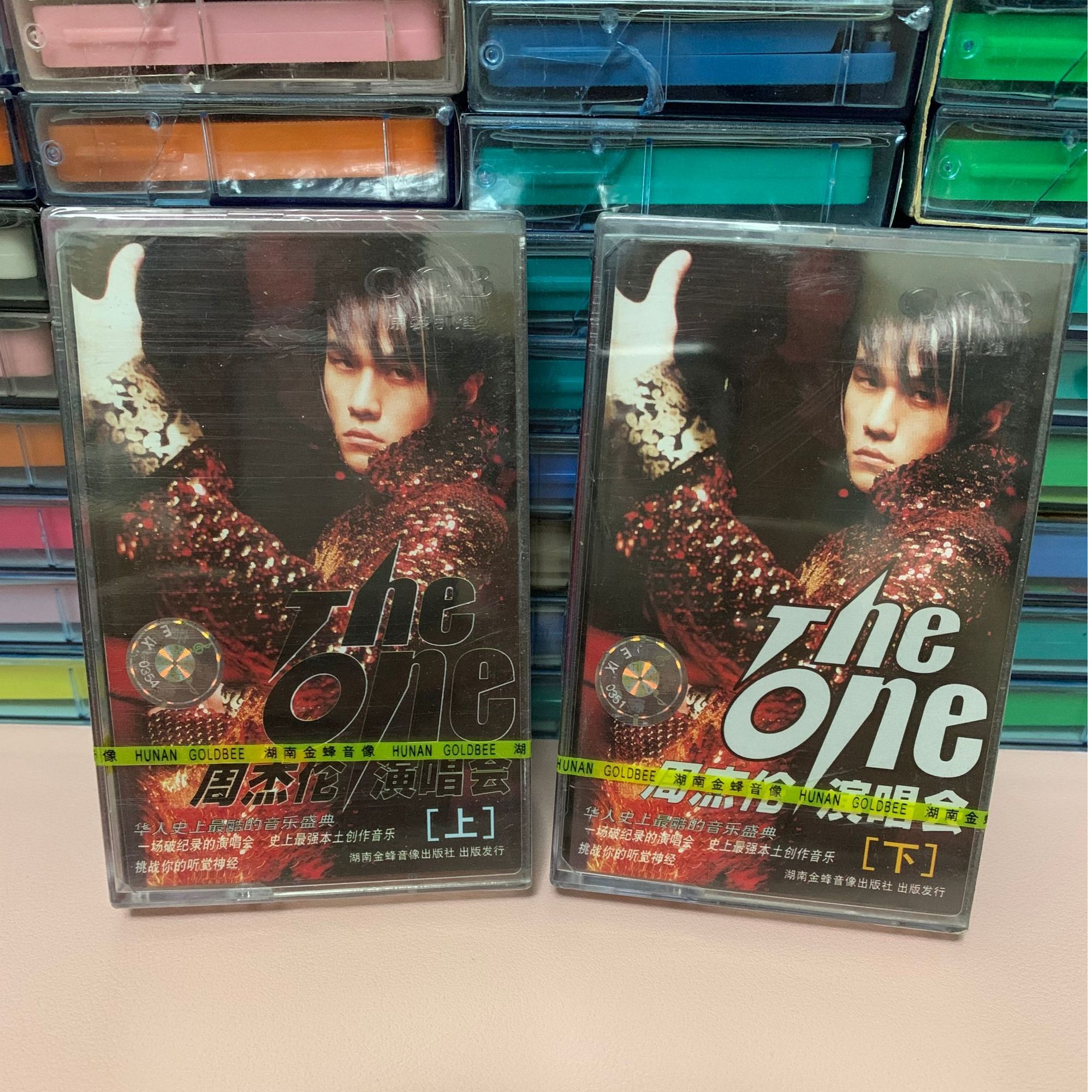  全新未拆正版磁带，周杰伦《The One 演唱会》库存一套，完美无破膜
