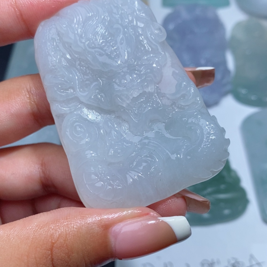 【闪购商品】定制翡翠吊坠未镶嵌萌**子