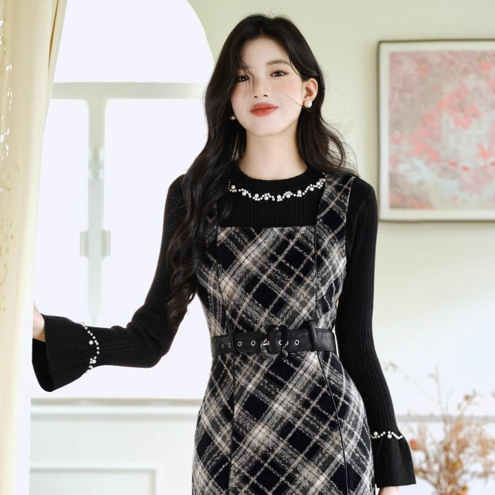 7080 法式复古格纹气质修身收腰套装女2024秋设计感背带裙两件套
