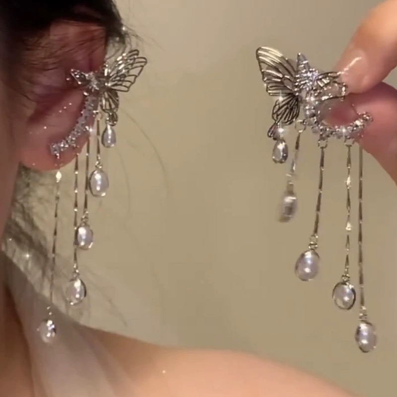 合金仿水晶耳饰 蝴蝶流苏耳骨夹耳钉一体式耳环高级感夸张小众