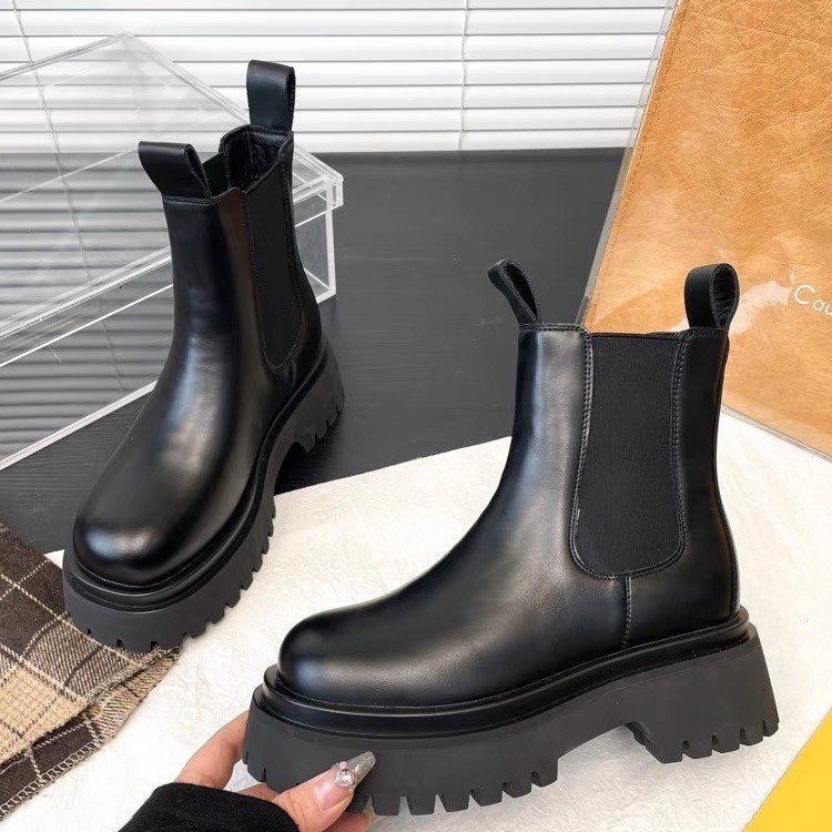 娇  欧货短靴烟筒靴女新款头层切尔西靴子厚底增高马丁靴时尚