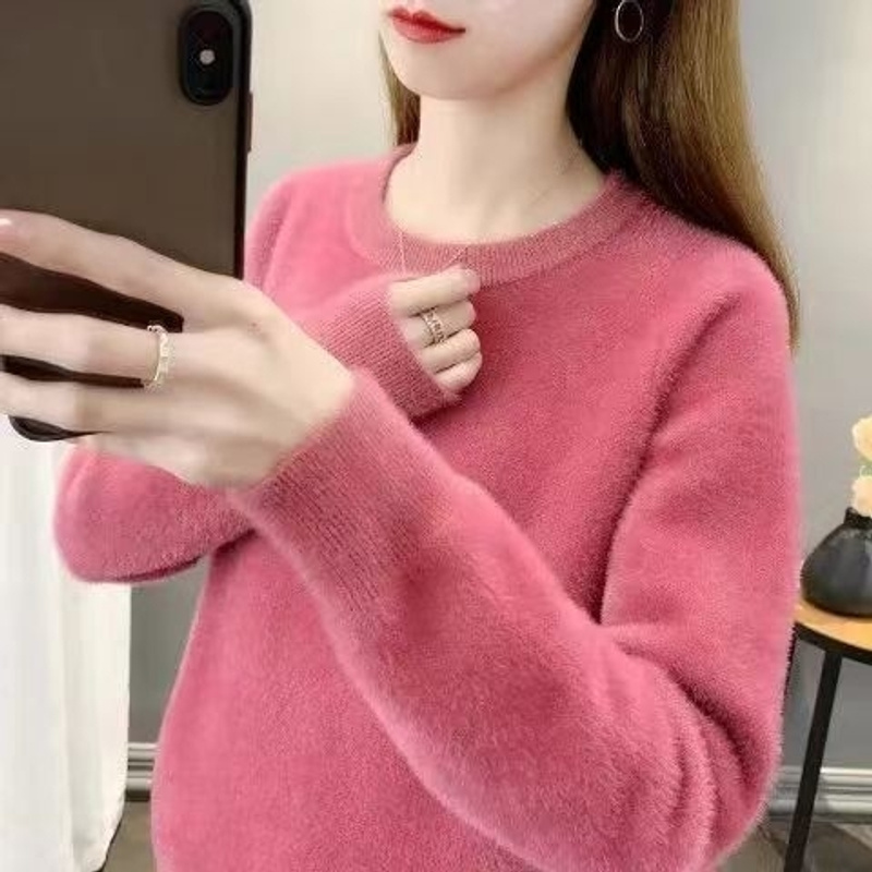 圆领水貂绒毛衣女秋冬新款套头保暖2024加厚针织打底上衣宽松低领