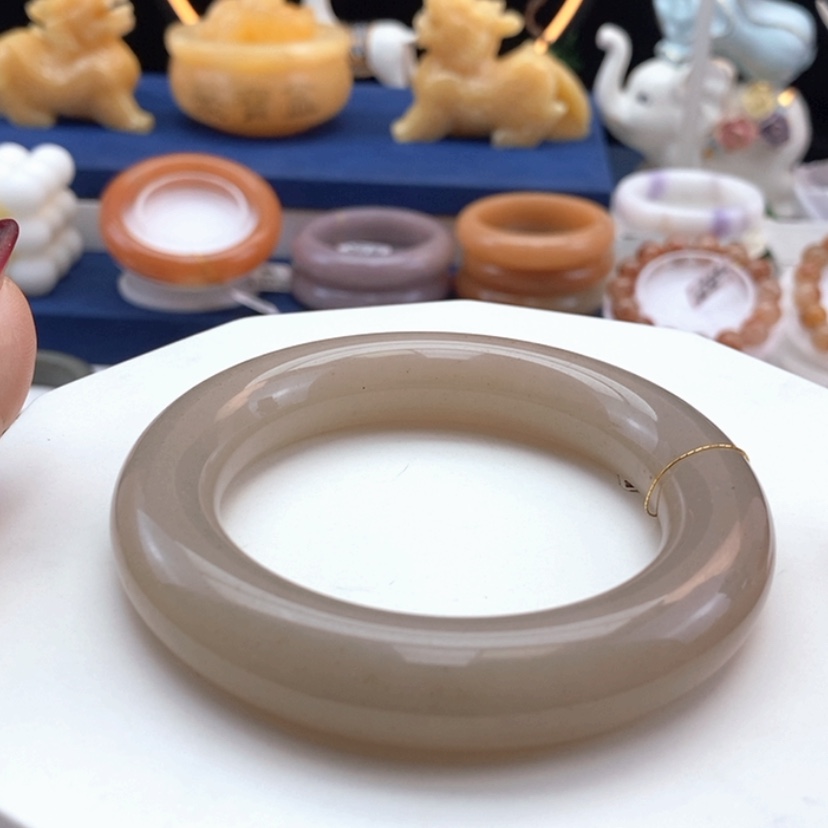 【闪购商品】石英质玉手镯未镶嵌M****ღ