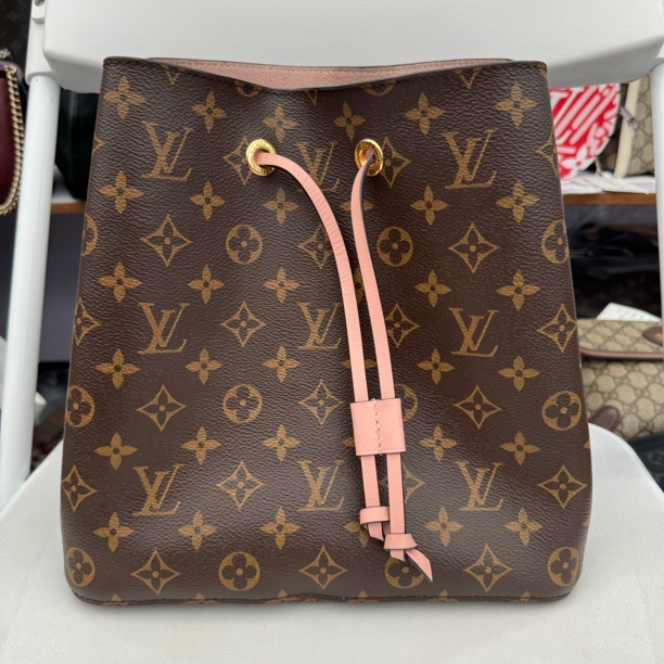 95新 LouisVuitton/路易威登 Lv粉水桶 抽绳水桶包单肩